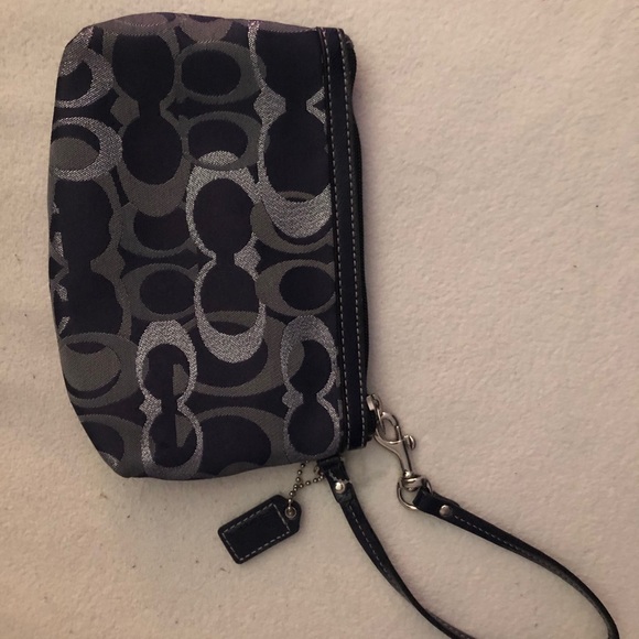 Coach wristlet - Picture 2 of 3